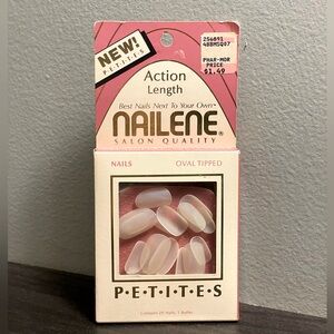 NEW Sealed Vintage Nailene Nails 20 Pack Includes Buffer No Glue Salon Oval Tips